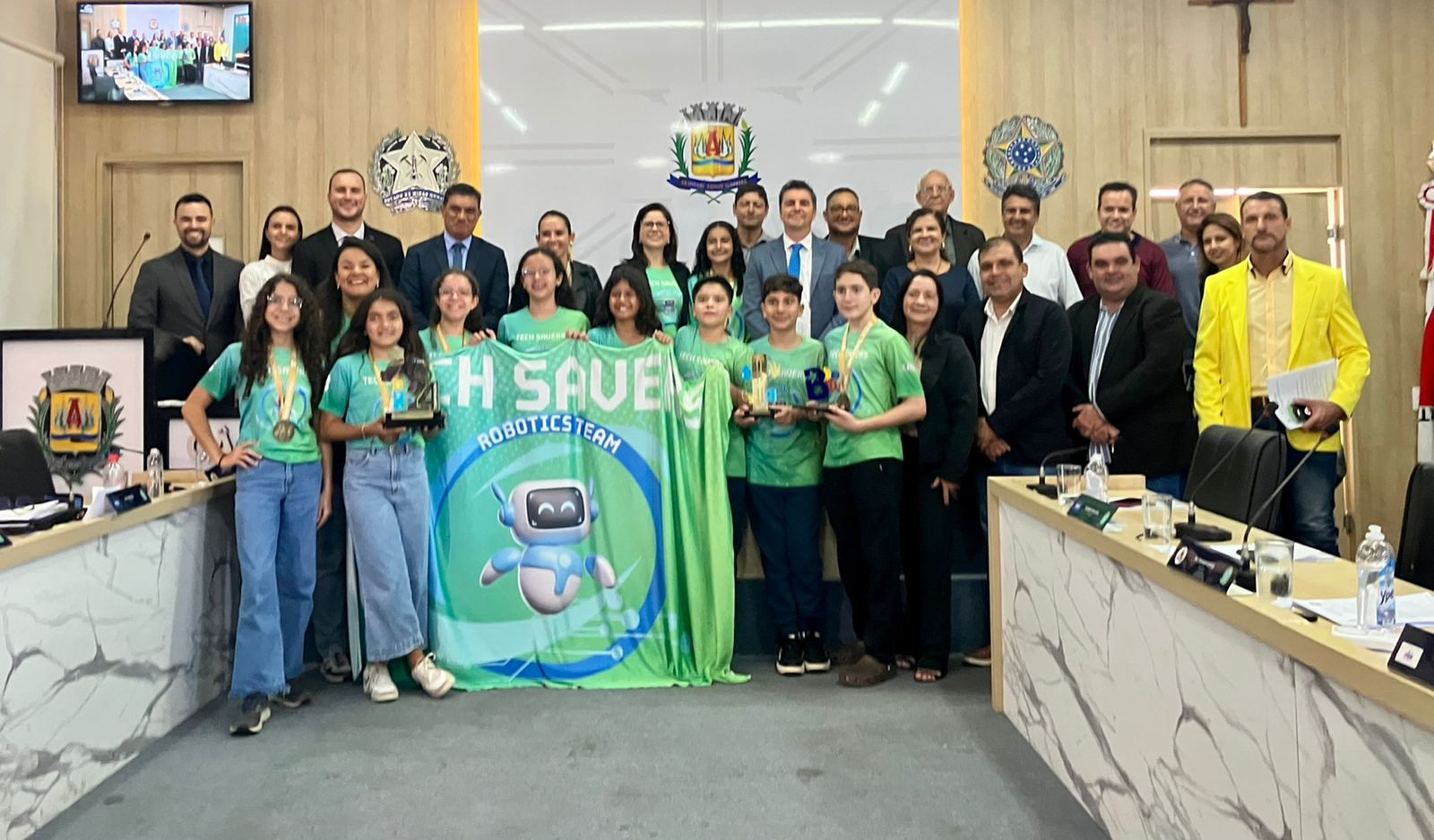 Colégio de Uberlândia participa da Tribuna Livre