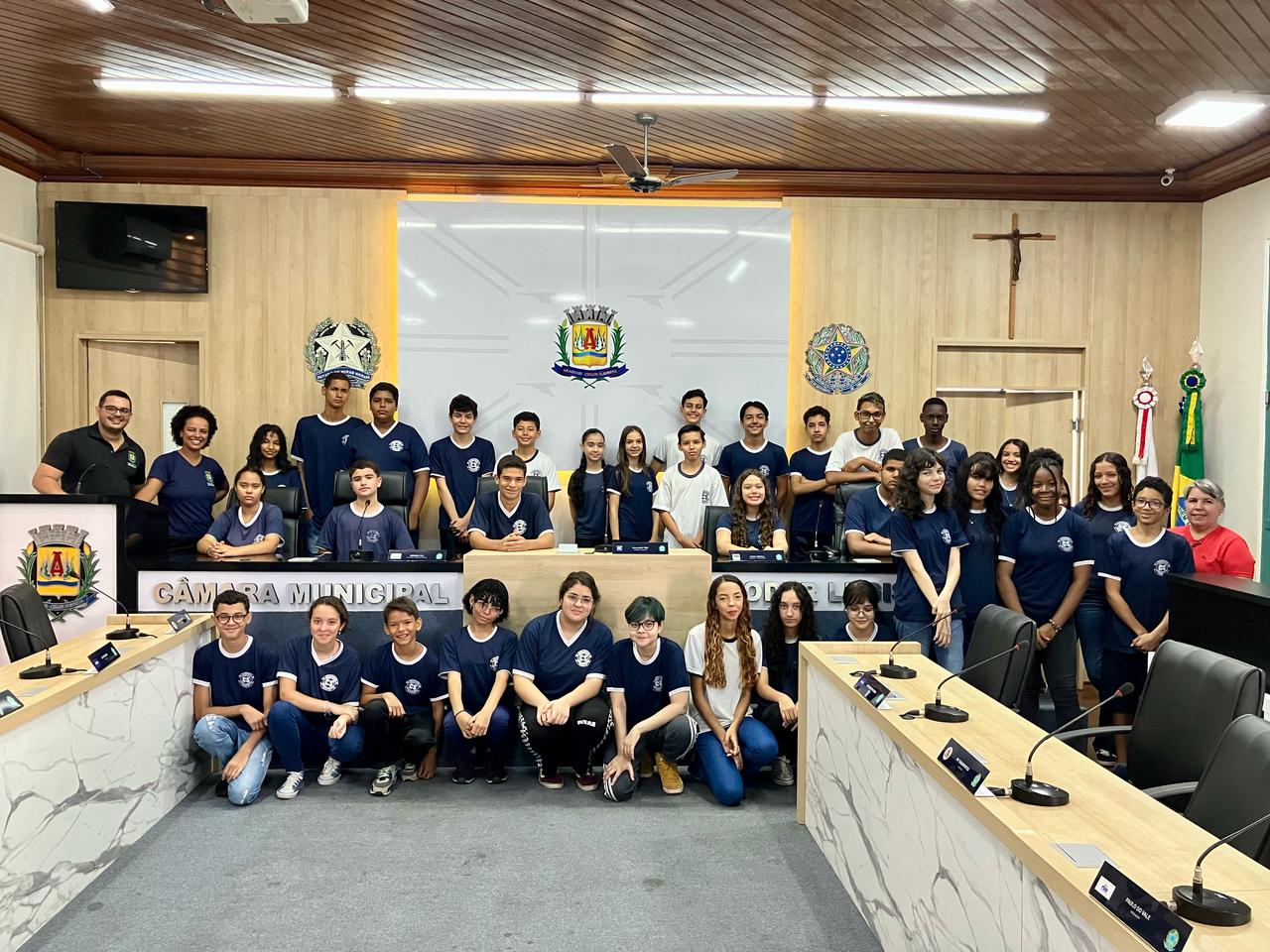 Estudantes visitam Câmara Municipal