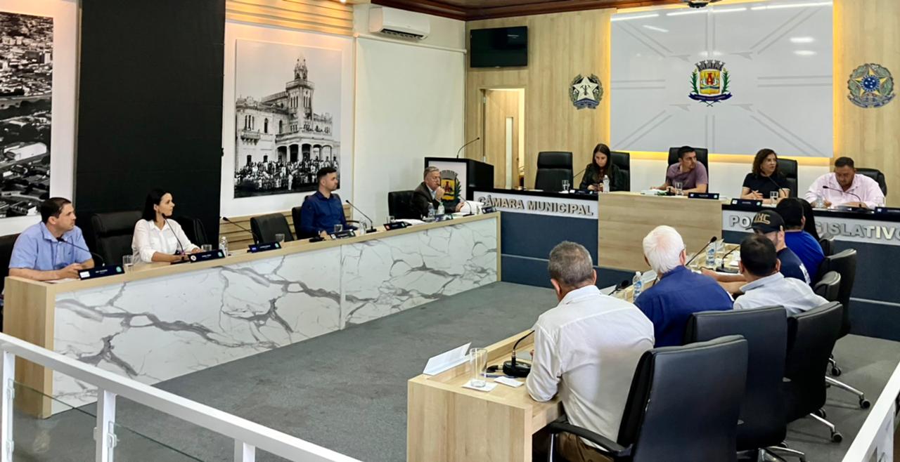 Vereadores aprovam projeto que define as diretrizes orçamentárias para 2026