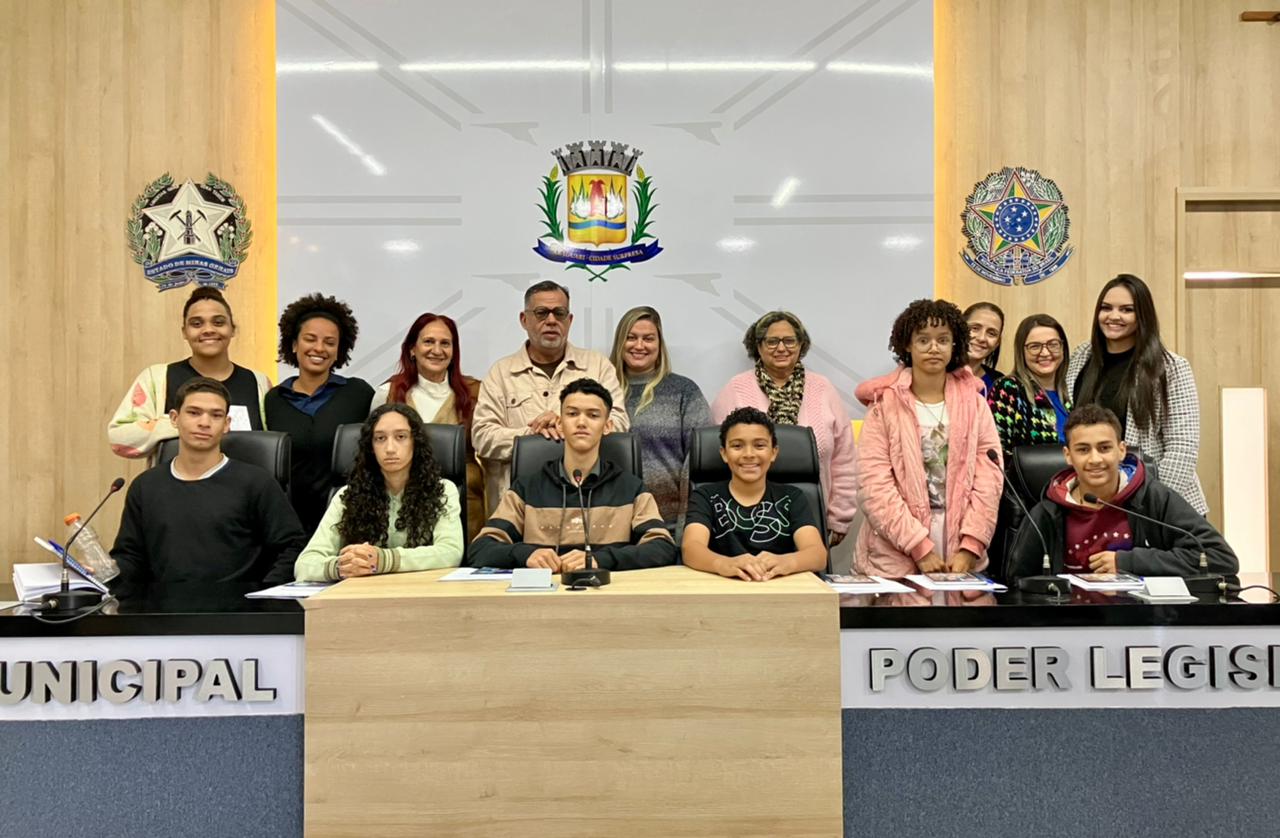 Vereadores jovens participam de curso de formação 